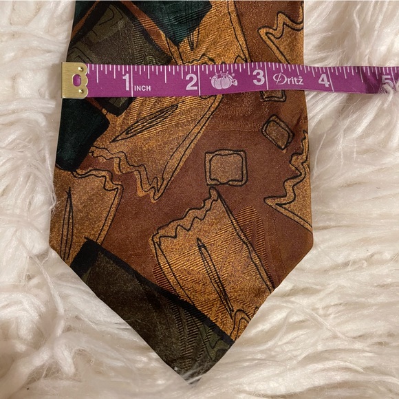 Mario Valentino Imported Silk Necktie - Picture 6 of 9